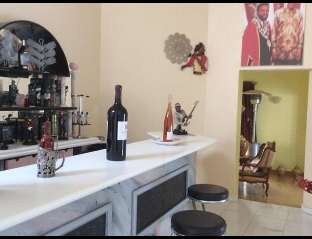 4 BEDROOM HOUSE FOR SALE IN BUNKERS HILL
